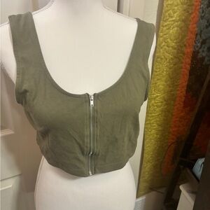 Cropped tank top size L
